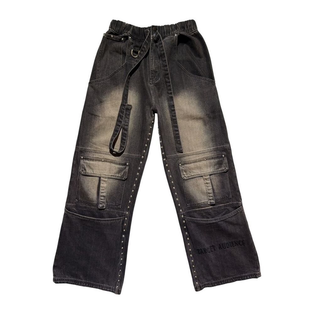 Target Audience: baggy wide leg denim